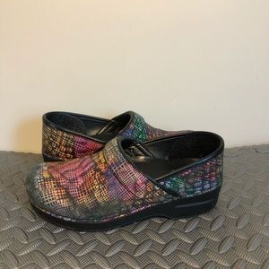 Used Women’s Dansko Clog